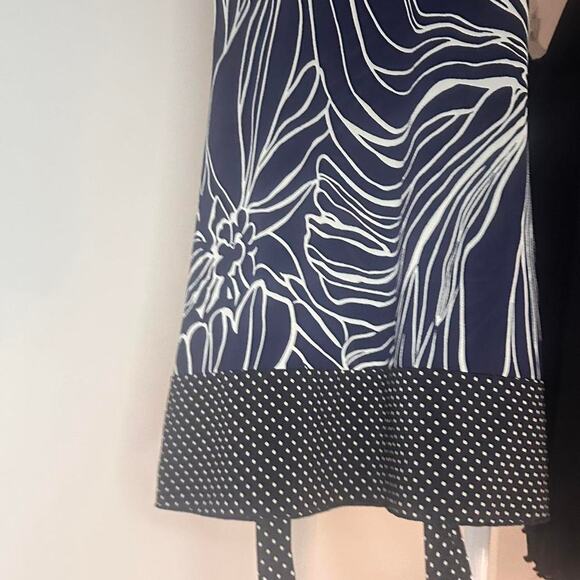 Beautiful Vintage Dress Size Medium - Picture 5 of 5